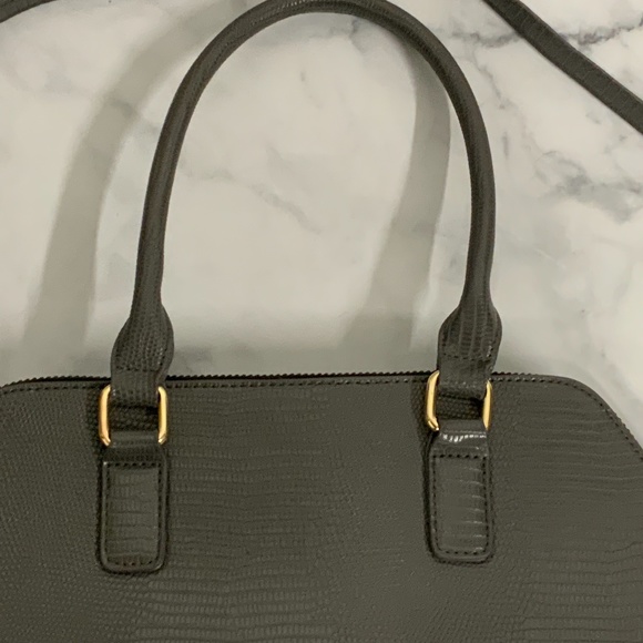 Crossi Gray Faux Alligator Satchel Handbag – Gold Hardware, Detachable Strap - Picture 6 of 14